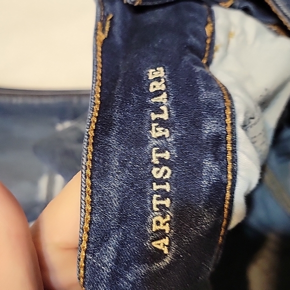American Eagle medium wash artist flare size 2 - Picture 6 of 7